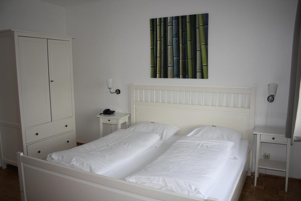 מוארס Hotel Schwarzer Adler מראה חיצוני תמונה