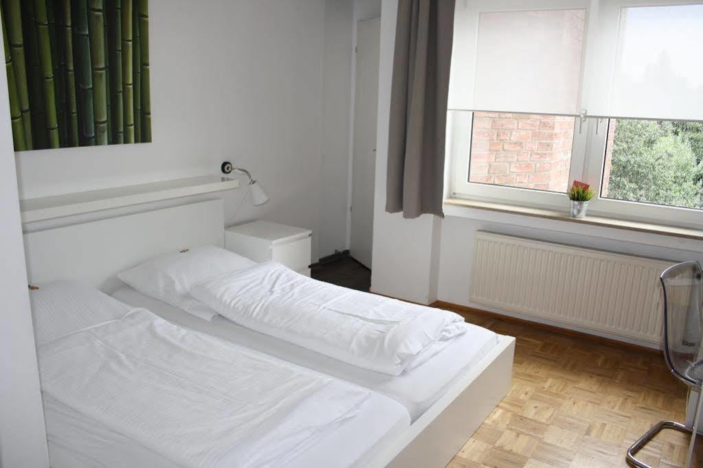 מוארס Hotel Schwarzer Adler מראה חיצוני תמונה